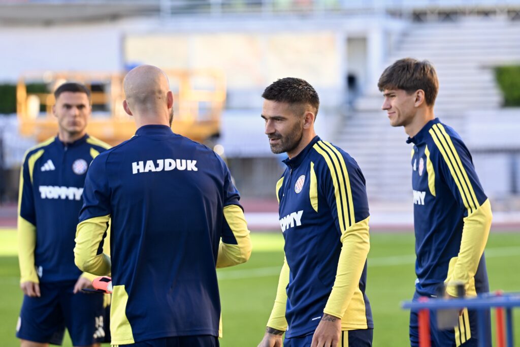 Hajduk odradio posljednji trening uoči susreta s Ajaxom! Pogledajte atmosferu među Bijelima
